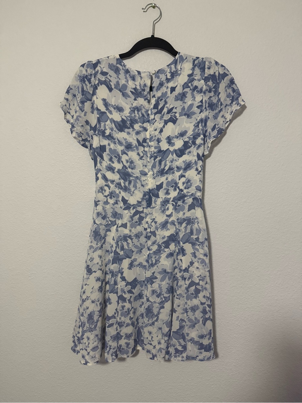 Reformation Blue & White Floral Mini Dress B3 - Picture 8 of 13